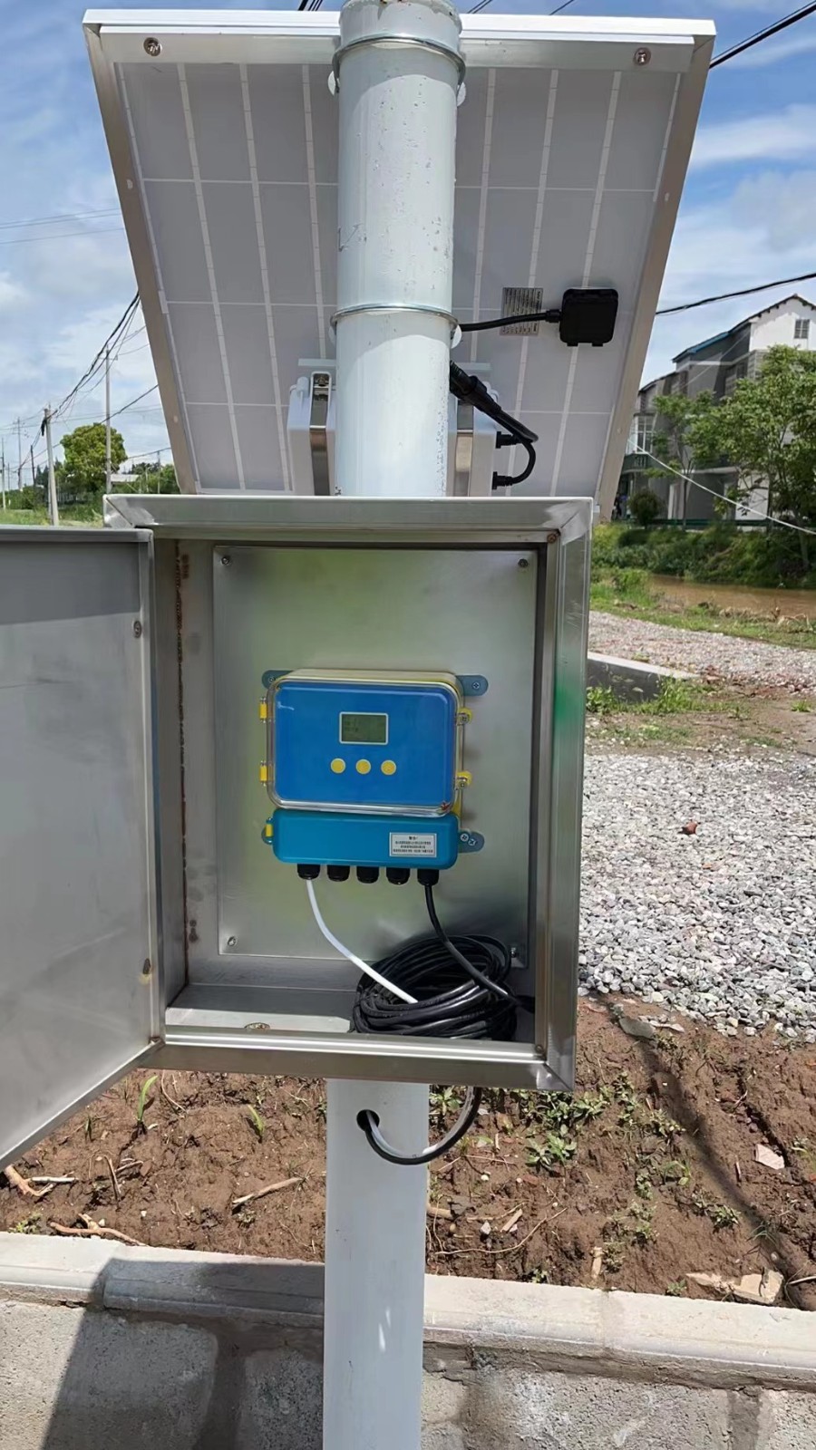 分體式超聲波明渠流量計(jì).jpg 分體式超聲波明渠流量計(jì).jpg